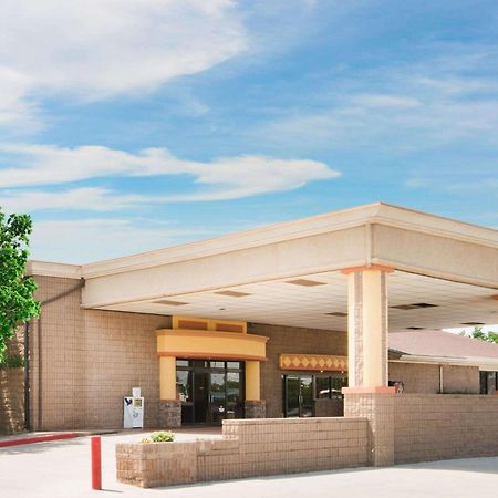 Travelodge By Wyndham Enid Esterno foto