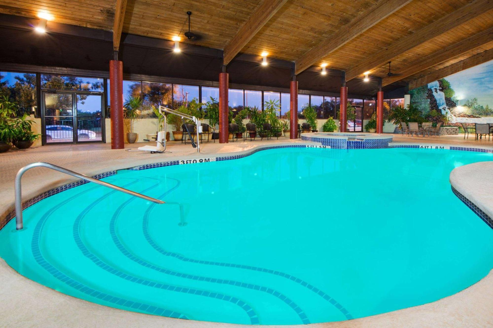Travelodge By Wyndham Enid Esterno foto